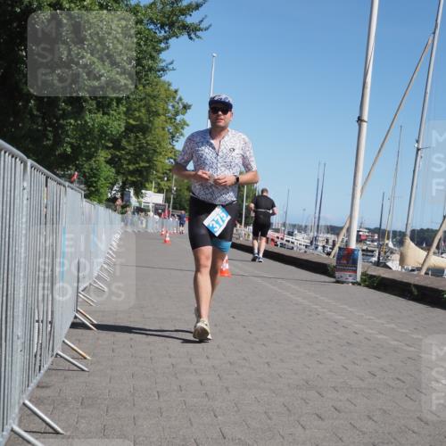 17.08.2025 - KN Förde Triathlon 2025 KatJ http://msf.ph/oto/8581854 17.08.2025 12:22:21 Laufen 375 meine-sportfotos.de