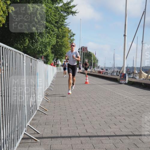 17.08.2025 - KN Förde Triathlon 2025 KatJ http://msf.ph/oto/8581952 17.08.2025 09:59:24 Laufen 105 meine-sportfotos.de
