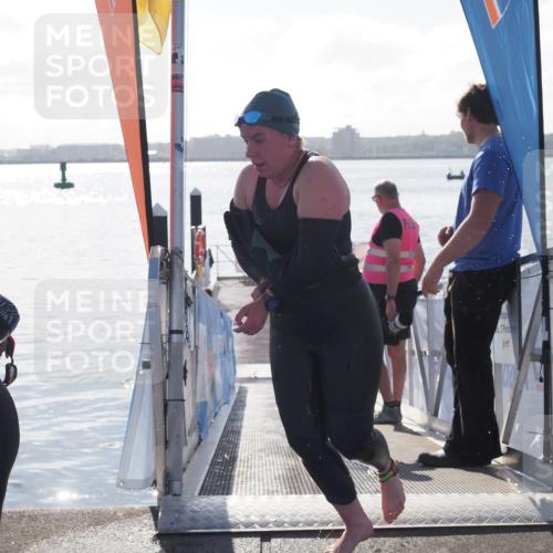 17.08.2025 - KN Förde Triathlon 2025 MichiJ http://msf.ph/oto/8582146 17.08.2025 09:21:08 Schwimmen 197, 200, 205, 216, 223, 216, 223 meine-sportfotos.de