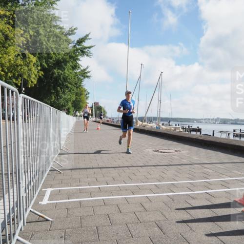 17.08.2025 - KN Förde Triathlon 2025 KatJ http://msf.ph/oto/8582190 17.08.2025 09:59:47 Laufen 103, 108 meine-sportfotos.de