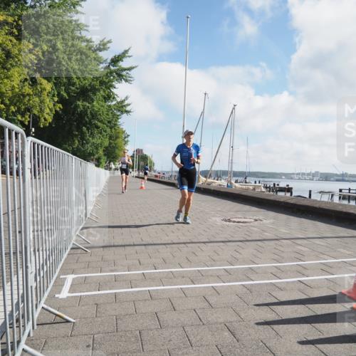 17.08.2025 - KN Förde Triathlon 2025 KatJ http://msf.ph/oto/8582193 17.08.2025 09:59:47 Laufen 103, 108 meine-sportfotos.de