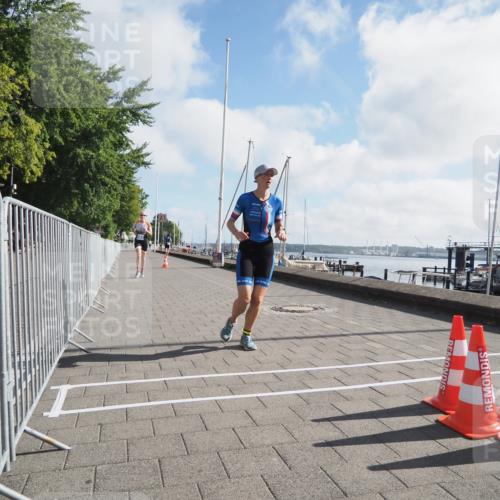 17.08.2025 - KN Förde Triathlon 2025 KatJ http://msf.ph/oto/8582213 17.08.2025 09:59:48 Laufen 103, 108 meine-sportfotos.de