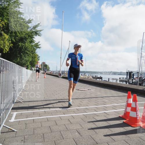 17.08.2025 - KN Förde Triathlon 2025 KatJ http://msf.ph/oto/8582216 17.08.2025 09:59:48 Laufen 103, 108 meine-sportfotos.de