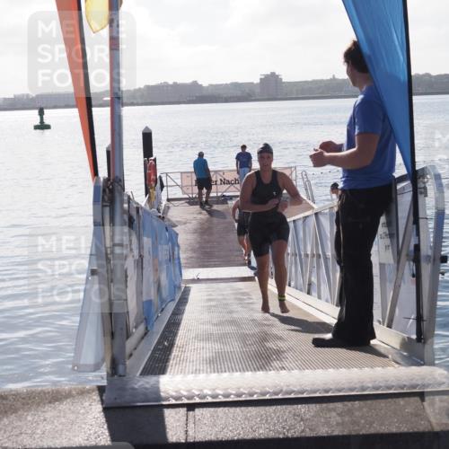 17.08.2025 - KN Förde Triathlon 2025 MichiJ http://msf.ph/oto/8582296 17.08.2025 09:21:31 Schwimmen 171, 194, 201, 194, 201, 230 meine-sportfotos.de