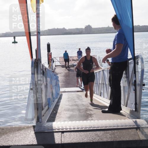 17.08.2025 - KN Förde Triathlon 2025 MichiJ http://msf.ph/oto/8582299 17.08.2025 09:21:31 Schwimmen 171, 194, 201, 194, 201, 230 meine-sportfotos.de