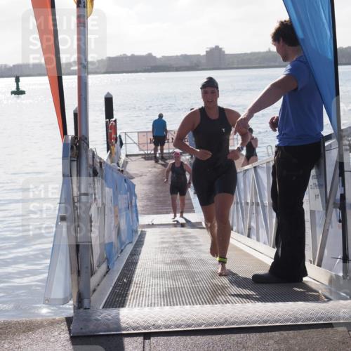 17.08.2025 - KN Förde Triathlon 2025 MichiJ http://msf.ph/oto/8582315 17.08.2025 09:21:31 Schwimmen 171, 194, 201, 194, 201, 230 meine-sportfotos.de