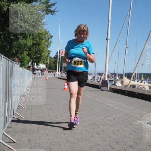 17.08.2025 - KN Förde Triathlon 2025 KatJ http://msf.ph/oto/8582353 17.08.2025 12:24:11 Laufen 617 meine-sportfotos.de