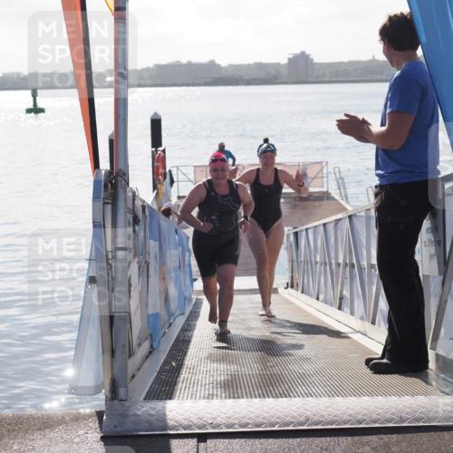 17.08.2025 - KN Förde Triathlon 2025 MichiJ http://msf.ph/oto/8582382 17.08.2025 09:21:36 Schwimmen 171, 194, 201, 230, 194, 230 meine-sportfotos.de