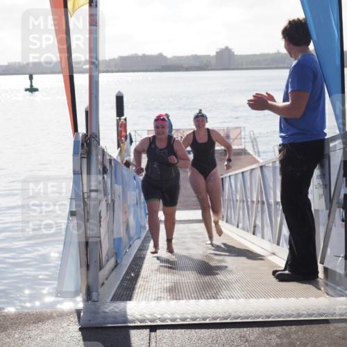 17.08.2025 - KN Förde Triathlon 2025 MichiJ http://msf.ph/oto/8582389 17.08.2025 09:21:36 Schwimmen 171, 194, 201, 230, 194, 230 meine-sportfotos.de