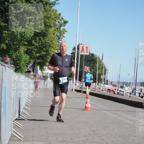 17.08.2025 - KN Förde Triathlon 2025 KatJ http://msf.ph/oto/8582418 17.08.2025 12:24:31 Laufen 338, 344 meine-sportfotos.de