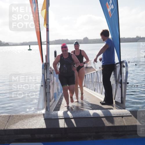 17.08.2025 - KN Förde Triathlon 2025 MichiJ http://msf.ph/oto/8582424 17.08.2025 09:21:38 Schwimmen 171, 194, 201, 230, 230, 244 meine-sportfotos.de