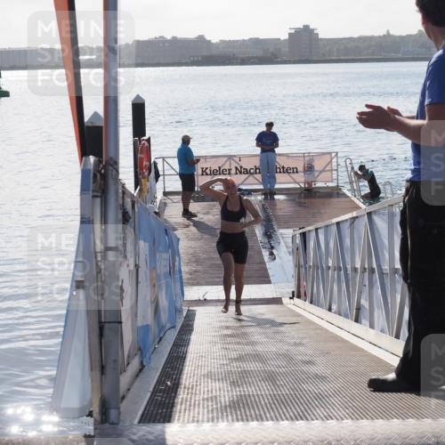 17.08.2025 - KN Förde Triathlon 2025 MichiJ http://msf.ph/oto/8582449 17.08.2025 09:21:51 Schwimmen 244, 212, 215, 242, 244 meine-sportfotos.de