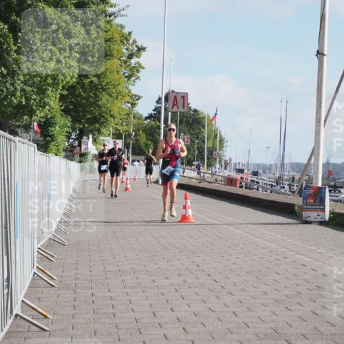 17.08.2025 - KN Förde Triathlon 2025 KatJ http://msf.ph/oto/8582668 17.08.2025 10:02:42 Laufen 121 meine-sportfotos.de