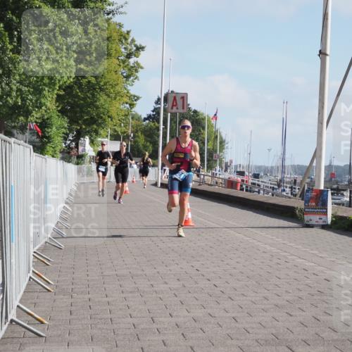 17.08.2025 - KN Förde Triathlon 2025 KatJ http://msf.ph/oto/8582670 17.08.2025 10:02:43 Laufen 121 meine-sportfotos.de