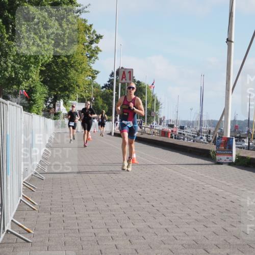 17.08.2025 - KN Förde Triathlon 2025 KatJ http://msf.ph/oto/8582672 17.08.2025 10:02:43 Laufen 121 meine-sportfotos.de