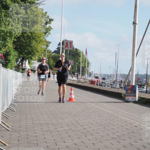 17.08.2025 - KN Förde Triathlon 2025 KatJ http://msf.ph/oto/8582697 17.08.2025 10:02:48 Laufen 121, 125, 147 meine-sportfotos.de