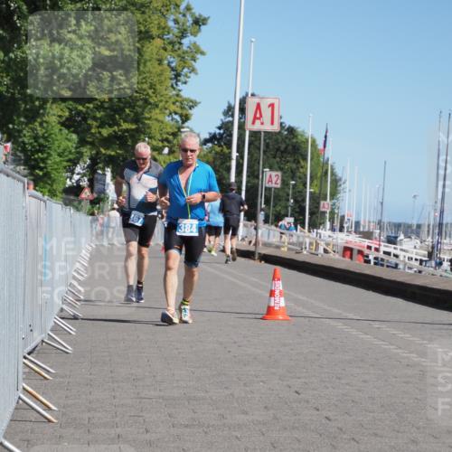 17.08.2025 - KN Förde Triathlon 2025 KatJ http://msf.ph/oto/8582701 17.08.2025 12:26:43 Laufen 367, 384 meine-sportfotos.de