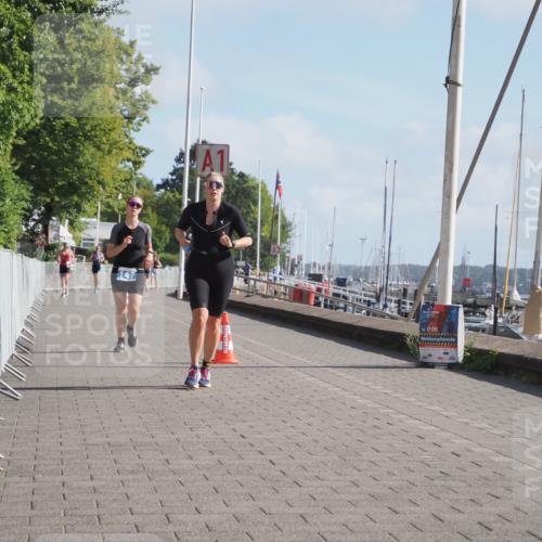 17.08.2025 - KN Förde Triathlon 2025 KatJ http://msf.ph/oto/8582707 17.08.2025 10:02:49 Laufen 121, 125, 147 meine-sportfotos.de