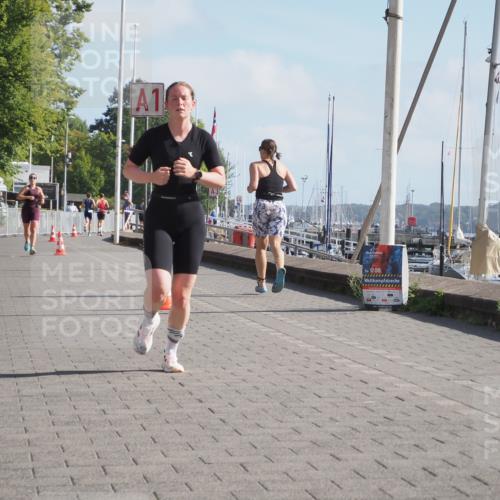 17.08.2025 - KN Förde Triathlon 2025 KatJ http://msf.ph/oto/8582872 17.08.2025 10:03:32 Laufen 126, 148 meine-sportfotos.de