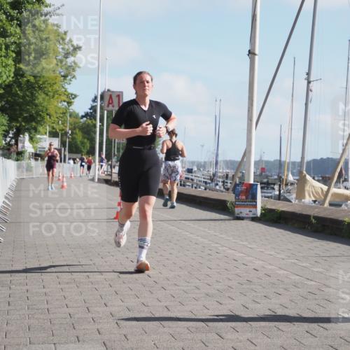 17.08.2025 - KN Förde Triathlon 2025 KatJ http://msf.ph/oto/8582883 17.08.2025 10:03:33 Laufen 126 meine-sportfotos.de