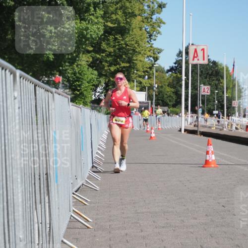 17.08.2025 - KN Förde Triathlon 2025 KatJ http://msf.ph/oto/8582914 17.08.2025 12:30:47 Laufen 606 meine-sportfotos.de