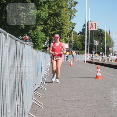 17.08.2025 - KN Förde Triathlon 2025 KatJ http://msf.ph/oto/8582927 17.08.2025 12:30:47 Laufen 606 meine-sportfotos.de