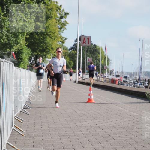 17.08.2025 - KN Förde Triathlon 2025 KatJ http://msf.ph/oto/8583454 17.08.2025 10:06:33 Laufen 105, 122, 151, 166 meine-sportfotos.de