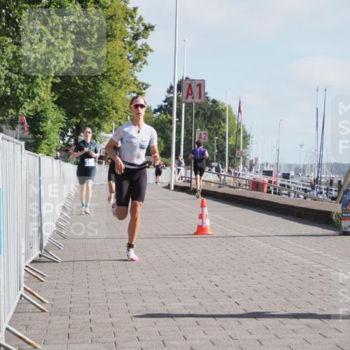 17.08.2025 - KN Förde Triathlon 2025 KatJ http://msf.ph/oto/8583461 17.08.2025 10:06:34 Laufen 105, 122, 166 meine-sportfotos.de