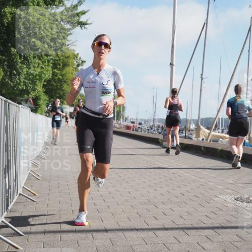 17.08.2025 - KN Förde Triathlon 2025 KatJ http://msf.ph/oto/8583496 17.08.2025 10:06:36 Laufen 105, 122, 166 meine-sportfotos.de