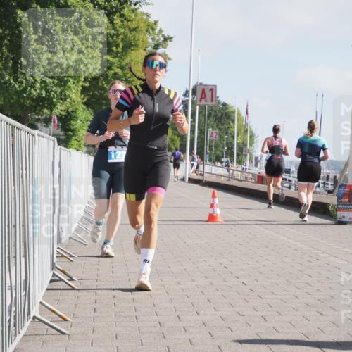 17.08.2025 - KN Förde Triathlon 2025 KatJ http://msf.ph/oto/8583528 17.08.2025 10:06:40 Laufen 122, 166 meine-sportfotos.de