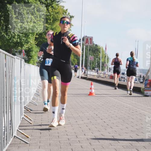 17.08.2025 - KN Förde Triathlon 2025 KatJ http://msf.ph/oto/8583530 17.08.2025 10:06:40 Laufen 122, 166 meine-sportfotos.de