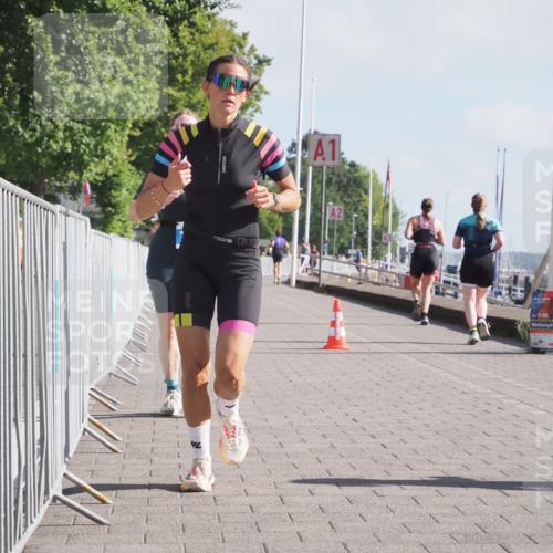 17.08.2025 - KN Förde Triathlon 2025 KatJ http://msf.ph/oto/8583536 17.08.2025 10:06:40 Laufen 122, 166 meine-sportfotos.de