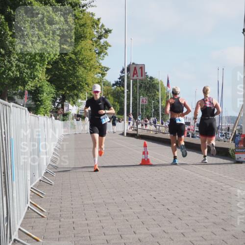 17.08.2025 - KN Förde Triathlon 2025 KatJ http://msf.ph/oto/8583675 17.08.2025 10:07:11 Laufen 150 meine-sportfotos.de