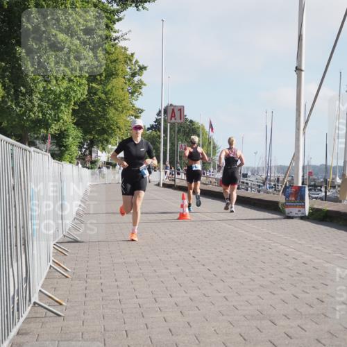 17.08.2025 - KN Förde Triathlon 2025 KatJ http://msf.ph/oto/8583693 17.08.2025 10:07:12 Laufen 150 meine-sportfotos.de
