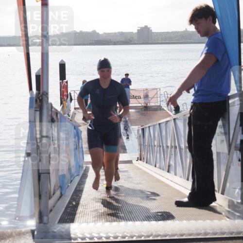 17.08.2025 - KN Förde Triathlon 2025 MichiJ http://msf.ph/oto/8583876 17.08.2025 09:22:04 Schwimmen 212, 215, 242, 244, 210, 212, 213, 215, 224, 242 meine-sportfotos.de