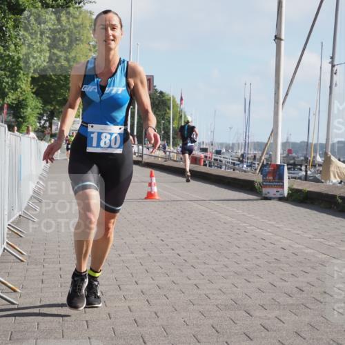 17.08.2025 - KN Förde Triathlon 2025 KatJ http://msf.ph/oto/8583938 17.08.2025 10:07:54 Laufen 108, 180 meine-sportfotos.de