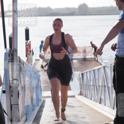 17.08.2025 - KN Förde Triathlon 2025 MichiJ http://msf.ph/oto/8583947 17.08.2025 09:22:07 Schwimmen 210, 212, 215, 242, 210, 213, 224, 242 meine-sportfotos.de