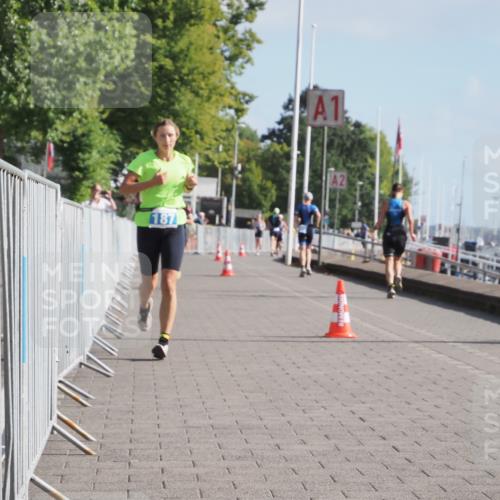 17.08.2025 - KN Förde Triathlon 2025 KatJ http://msf.ph/oto/8583948 17.08.2025 10:08:07 Laufen 187 meine-sportfotos.de