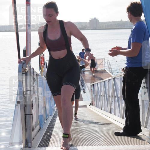 17.08.2025 - KN Förde Triathlon 2025 MichiJ http://msf.ph/oto/8583982 17.08.2025 09:22:08 Schwimmen 210, 212, 215, 242, 208, 210, 213, 224, 242 meine-sportfotos.de