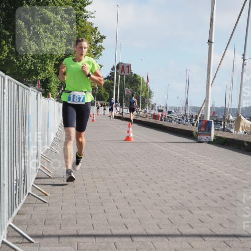 17.08.2025 - KN Förde Triathlon 2025 KatJ http://msf.ph/oto/8583989 17.08.2025 10:08:09 Laufen 143, 187 meine-sportfotos.de