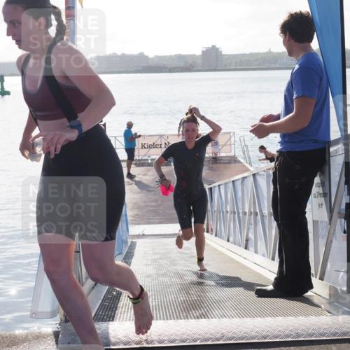 17.08.2025 - KN Förde Triathlon 2025 MichiJ http://msf.ph/oto/8583994 17.08.2025 09:22:09 Schwimmen 210, 212, 215, 242, 208, 210, 213, 224 meine-sportfotos.de