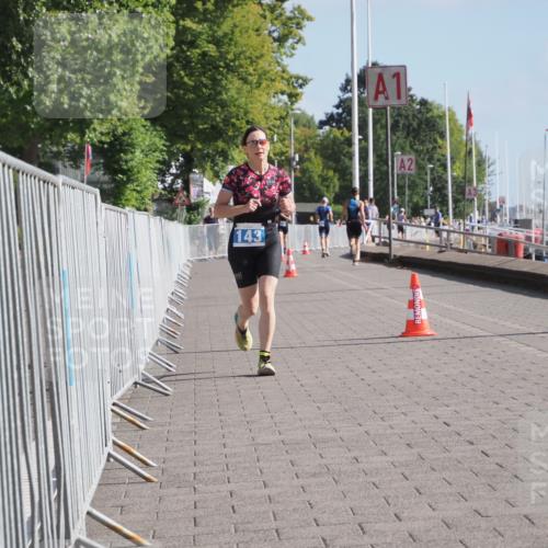 17.08.2025 - KN Förde Triathlon 2025 KatJ http://msf.ph/oto/8584020 17.08.2025 10:08:14 Laufen 143, 187 meine-sportfotos.de