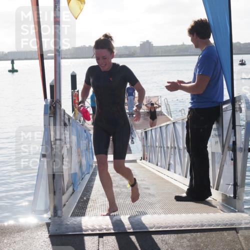 17.08.2025 - KN Förde Triathlon 2025 MichiJ http://msf.ph/oto/8584035 17.08.2025 09:22:10 Schwimmen 210, 212, 215, 242, 111, 208, 210, 213, 224 meine-sportfotos.de