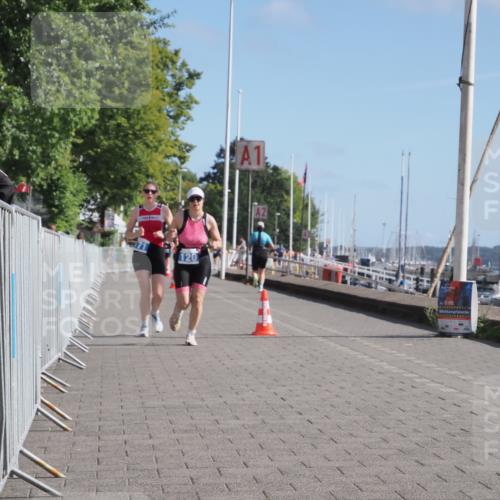 17.08.2025 - KN Förde Triathlon 2025 KatJ http://msf.ph/oto/8584071 17.08.2025 10:32:39 Laufen 120, 171 meine-sportfotos.de