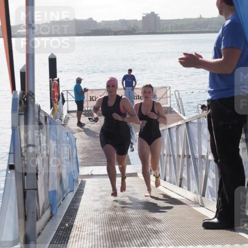 17.08.2025 - KN Förde Triathlon 2025 MichiJ http://msf.ph/oto/8584120 17.08.2025 09:22:14 Schwimmen 210, 212, 213, 215, 224, 242, 111, 208, 213, 224 meine-sportfotos.de