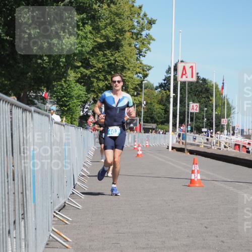 17.08.2025 - KN Förde Triathlon 2025 KatJ http://msf.ph/oto/8584195 17.08.2025 13:26:07 Laufen 407, 418, 445 meine-sportfotos.de