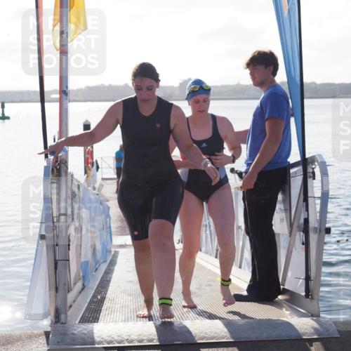 17.08.2025 - KN Förde Triathlon 2025 MichiJ http://msf.ph/oto/8584278 17.08.2025 09:22:28 Schwimmen 111, 208, 111, 221, 235 meine-sportfotos.de