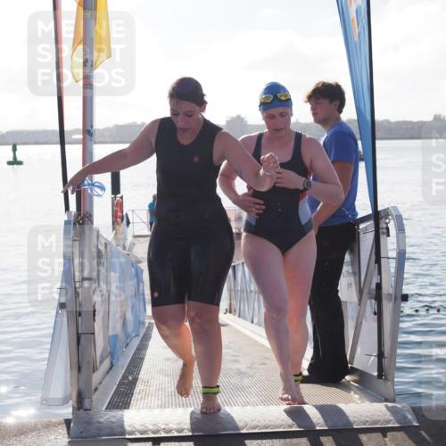 17.08.2025 - KN Förde Triathlon 2025 MichiJ http://msf.ph/oto/8584288 17.08.2025 09:22:28 Schwimmen 111, 208, 111, 221, 235 meine-sportfotos.de