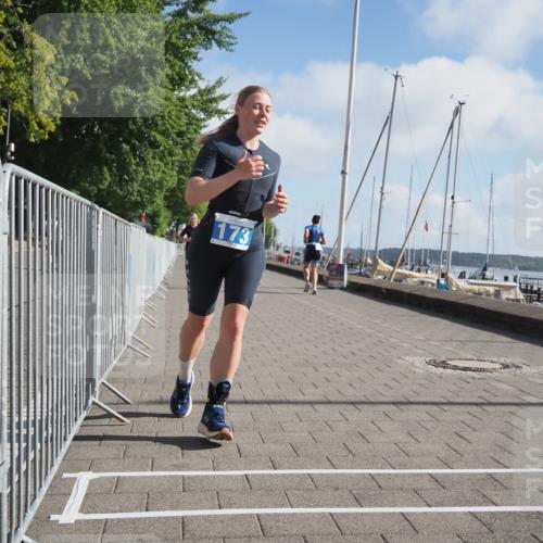 17.08.2025 - KN Förde Triathlon 2025 KatJ http://msf.ph/oto/8584357 17.08.2025 10:09:20 Laufen 144, 173 meine-sportfotos.de
