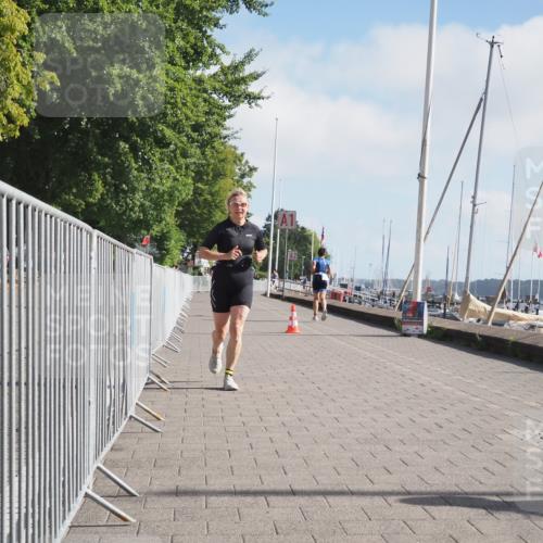 17.08.2025 - KN Förde Triathlon 2025 KatJ http://msf.ph/oto/8584383 17.08.2025 10:09:23 Laufen 144, 162, 173 meine-sportfotos.de